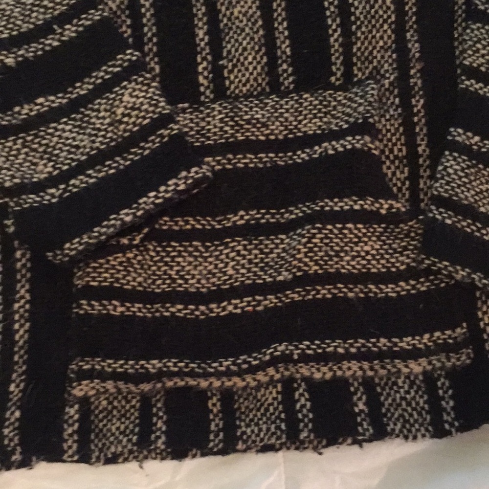 Poncho - Picture 3 of 3